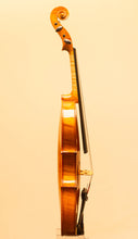 Load image into Gallery viewer, Mature violin - Lyons Violins
