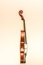 Load image into Gallery viewer, Giuseppe Guarneri &#39;Plowden 1742&#39; violin copy - Lyons Violins
