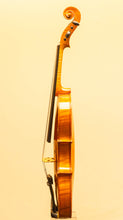Load image into Gallery viewer, Mature violin - Lyons Violins
